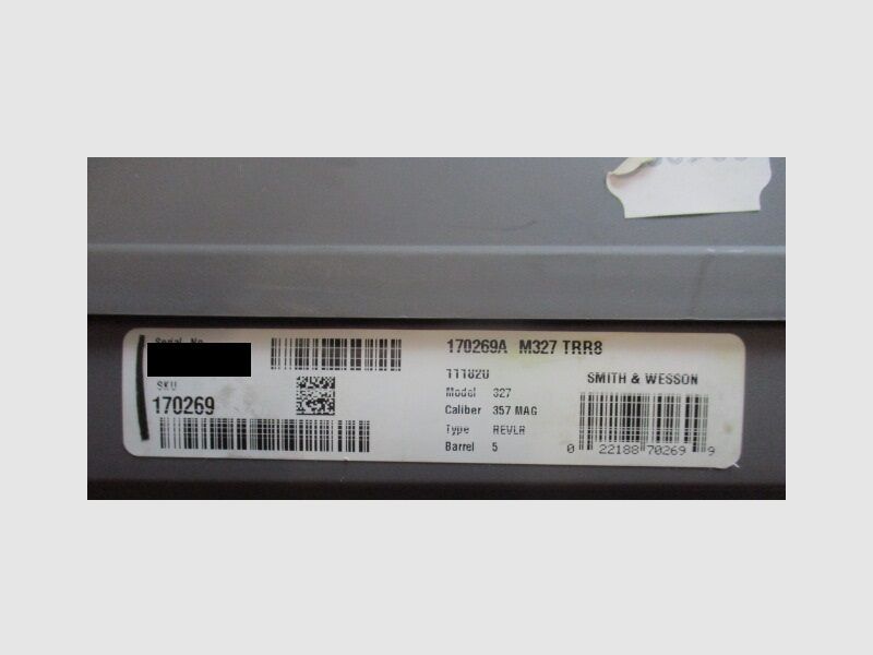 Revolver Smith & Wesson Performance Center M327 TRR8 5-inch in Box M327