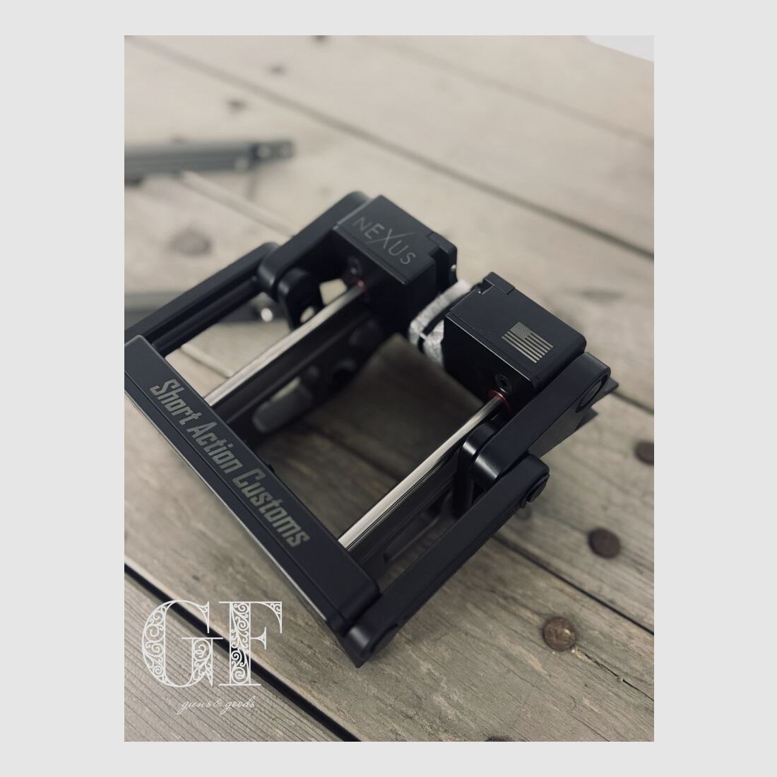 Short ACTION CUSTOMS SAC NEXUS PRESS