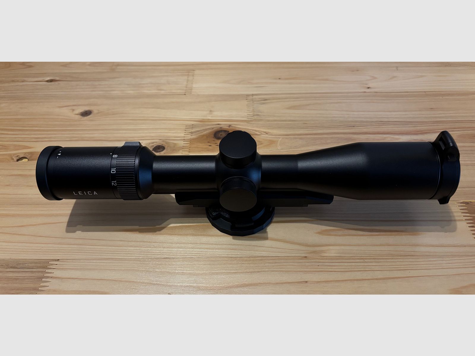 Leica Fortis 6 1,8-12x 42i inkl. Flip Cover