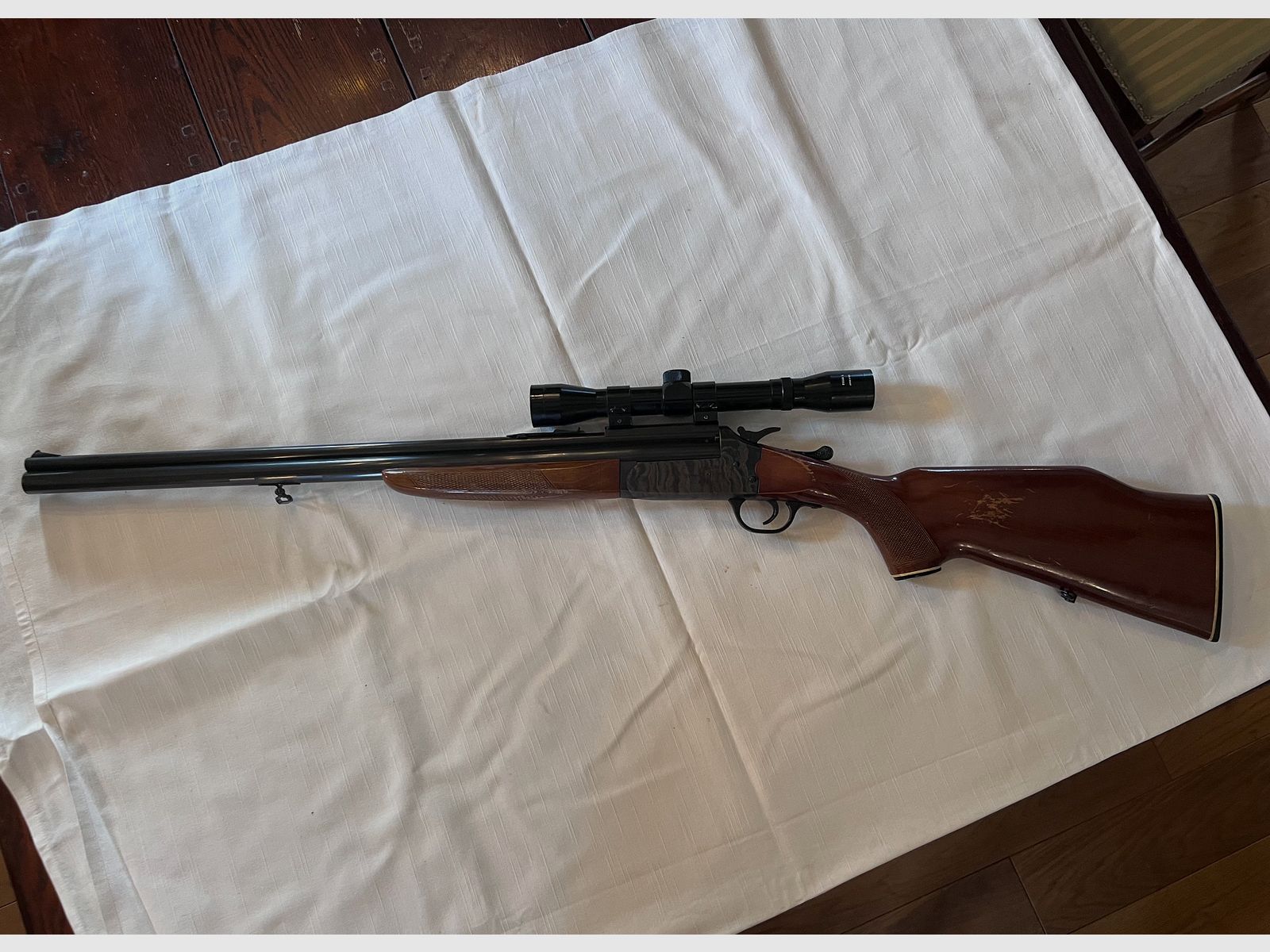 Escopeta de doble cañón modelo Atlas cal. 22 Mag + 16 de perdigones