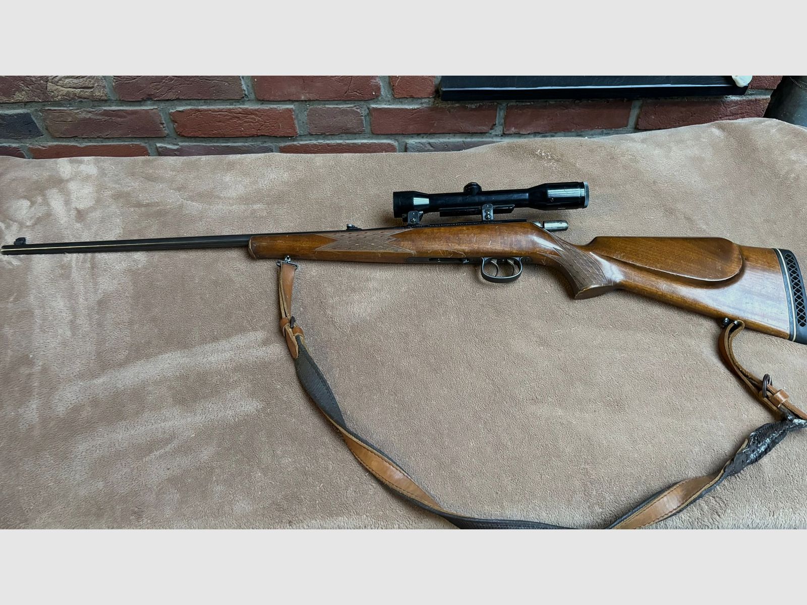 Anschütz 1516 Repetierbüchse 22. WMR