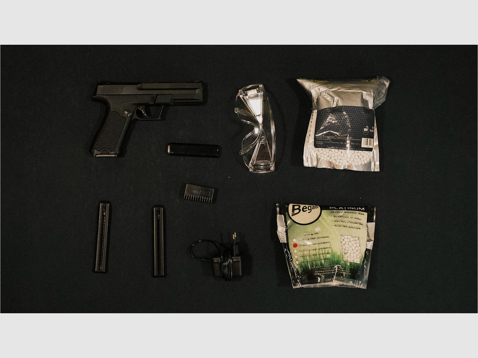 Komplettes Airsoft-Equipment