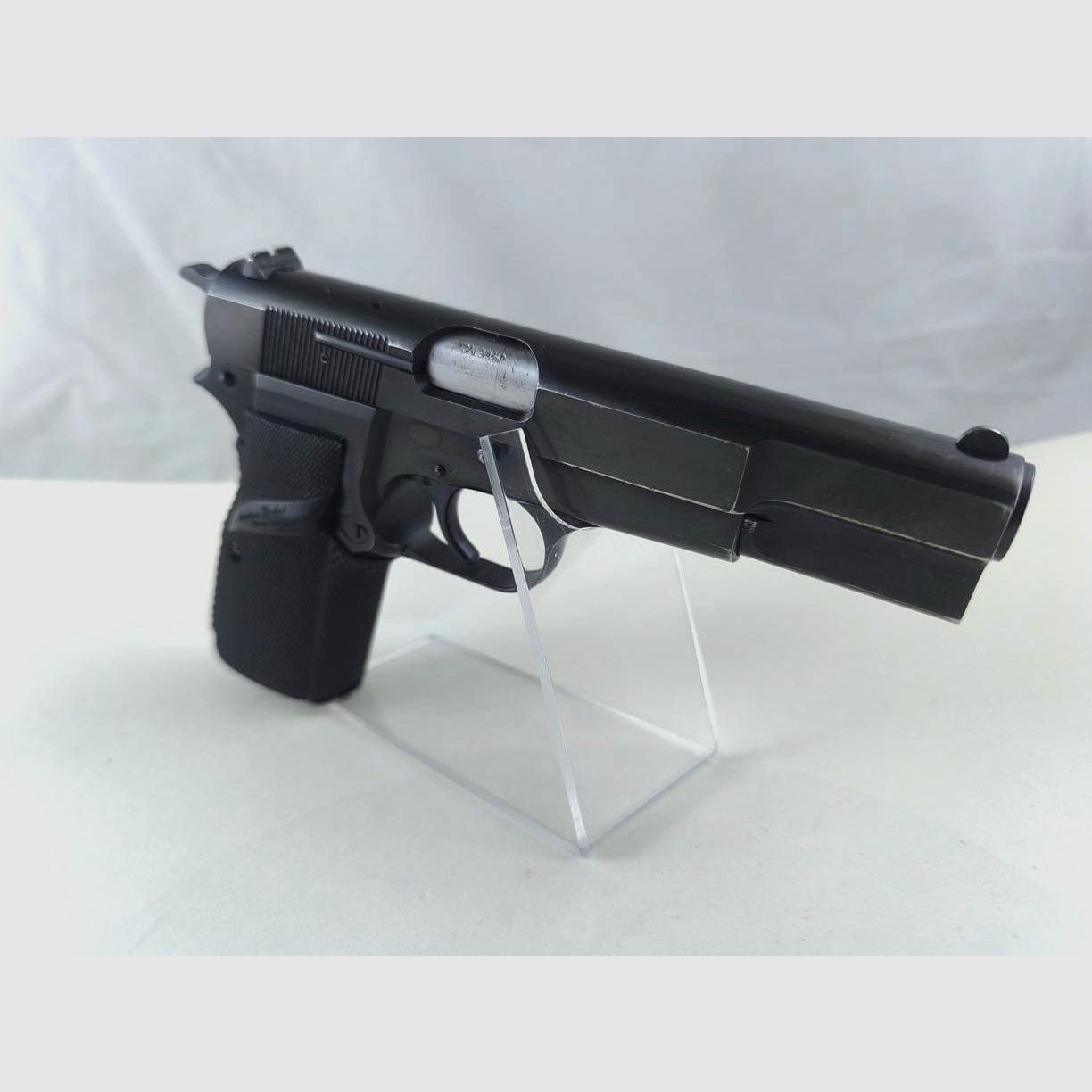 Pistolet Browning FN HP cal. 9mmP, image 1 sur 4