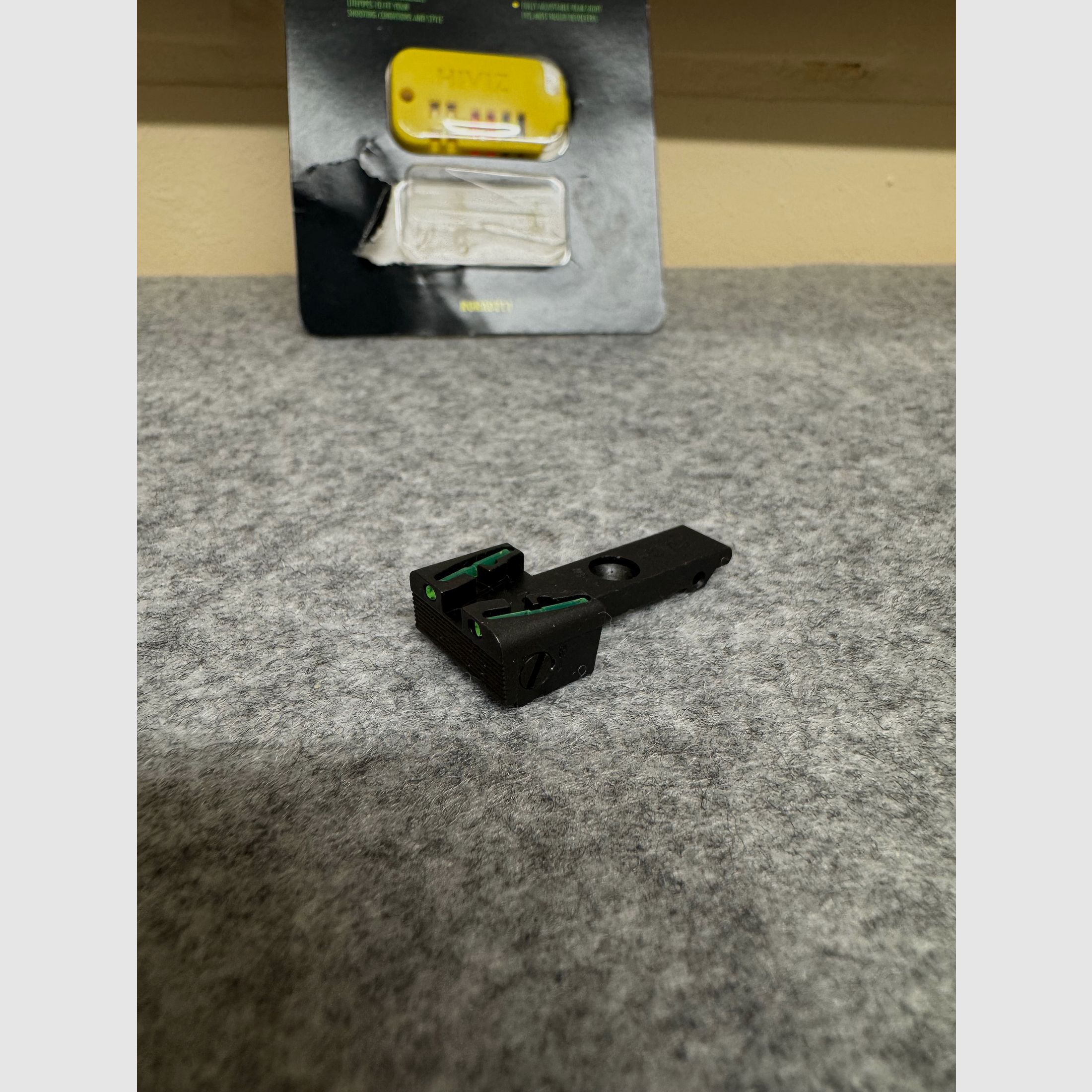 HIVIZ Fiber Kimme für Ruger GP100, Redhawk etc.