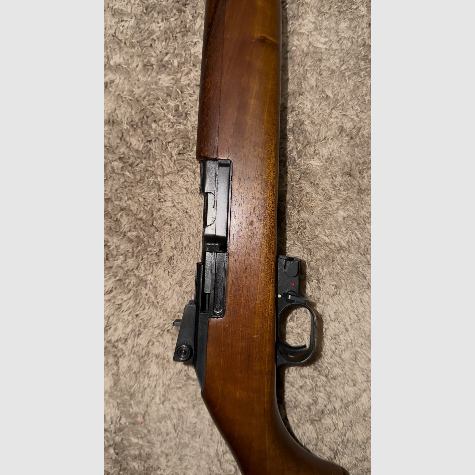 ERMA Mod. E M1 22 – Kal. .22 lr – Halbautomat im US-Carbine-Look mit Riemen, Bild 5 von 6