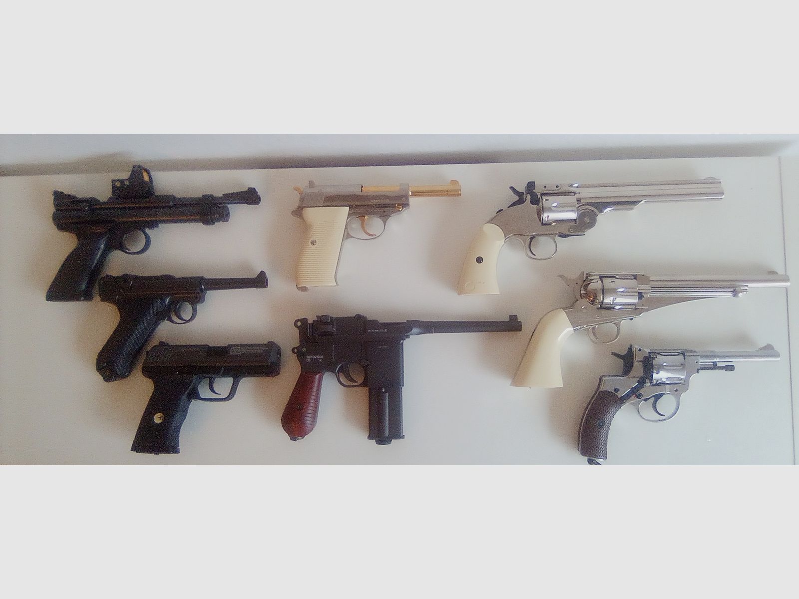 Disolución de colección de pistolas y revólveres CO2