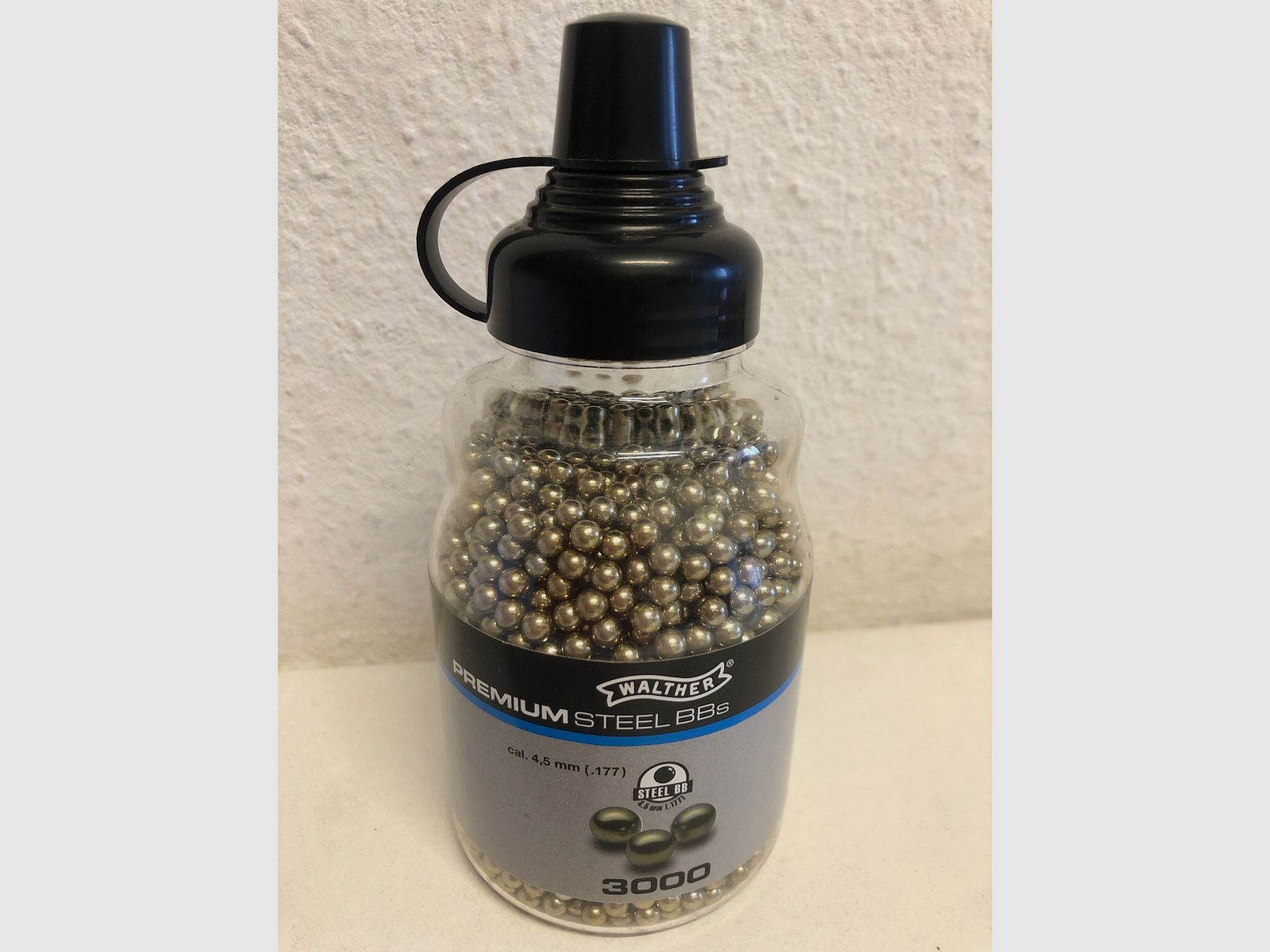 Walther Premium Steel BBs. cal. 4.5 mm, Umarex, air pressure, started bottle, still well filled, gold