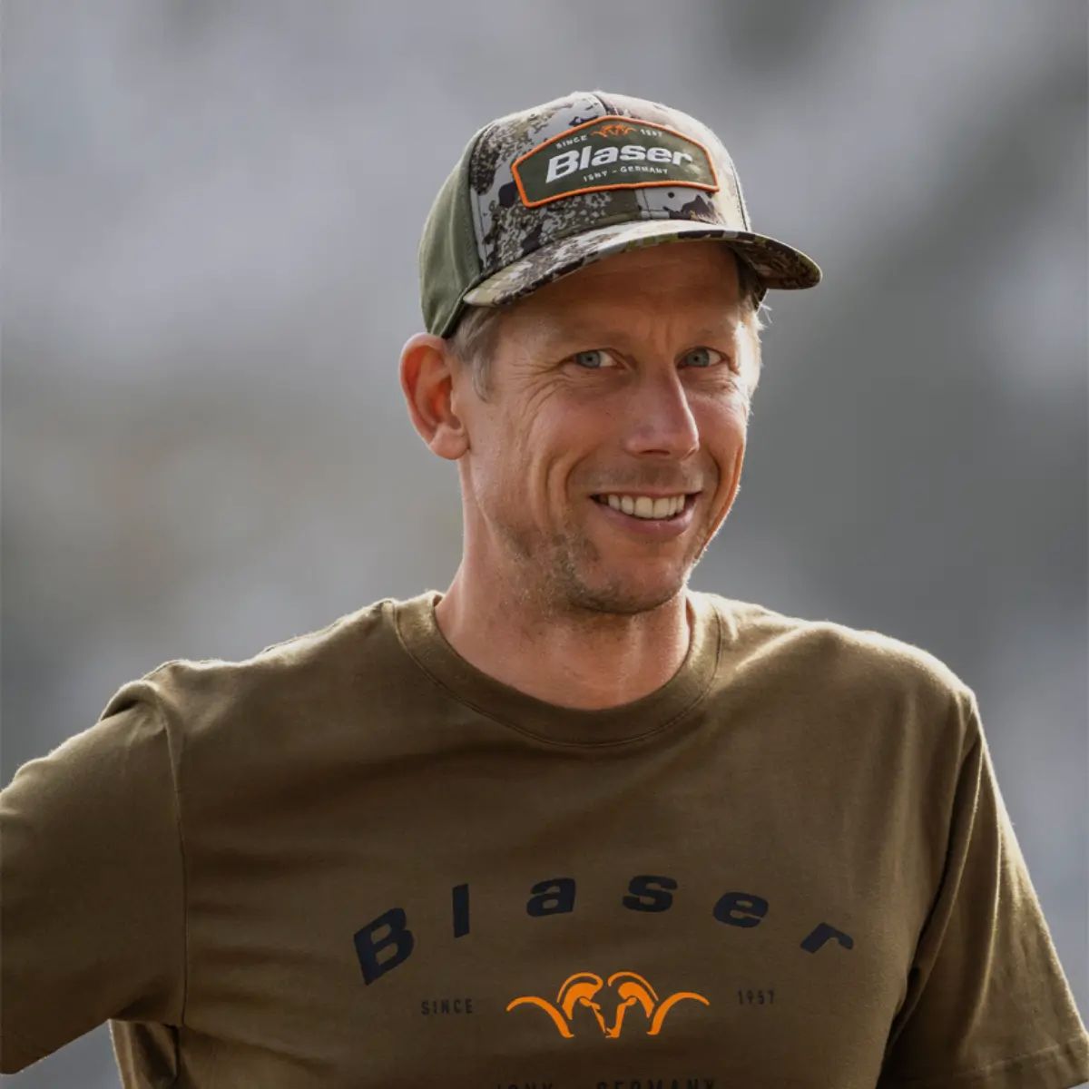 Gorra con insignia Blaser