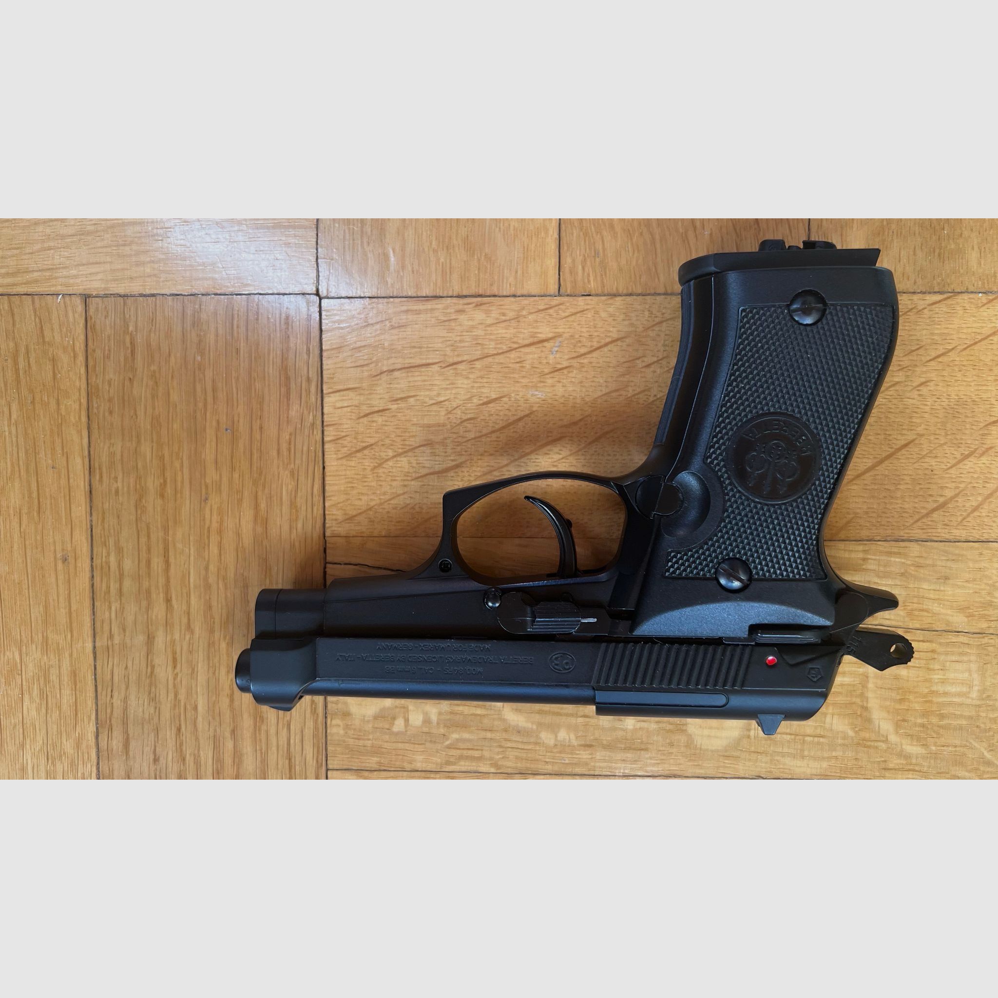 Beretta C02 Airsoft Pistol Mod. 84 FS