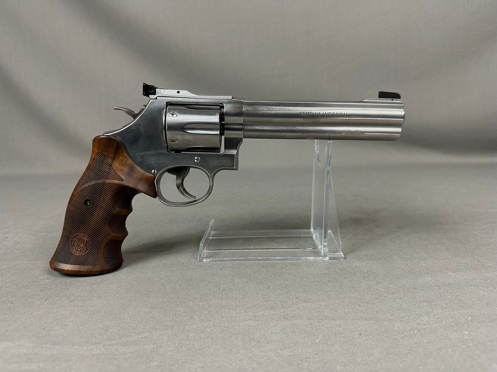 Smith & Wesson 686  Target Champion Deluxe