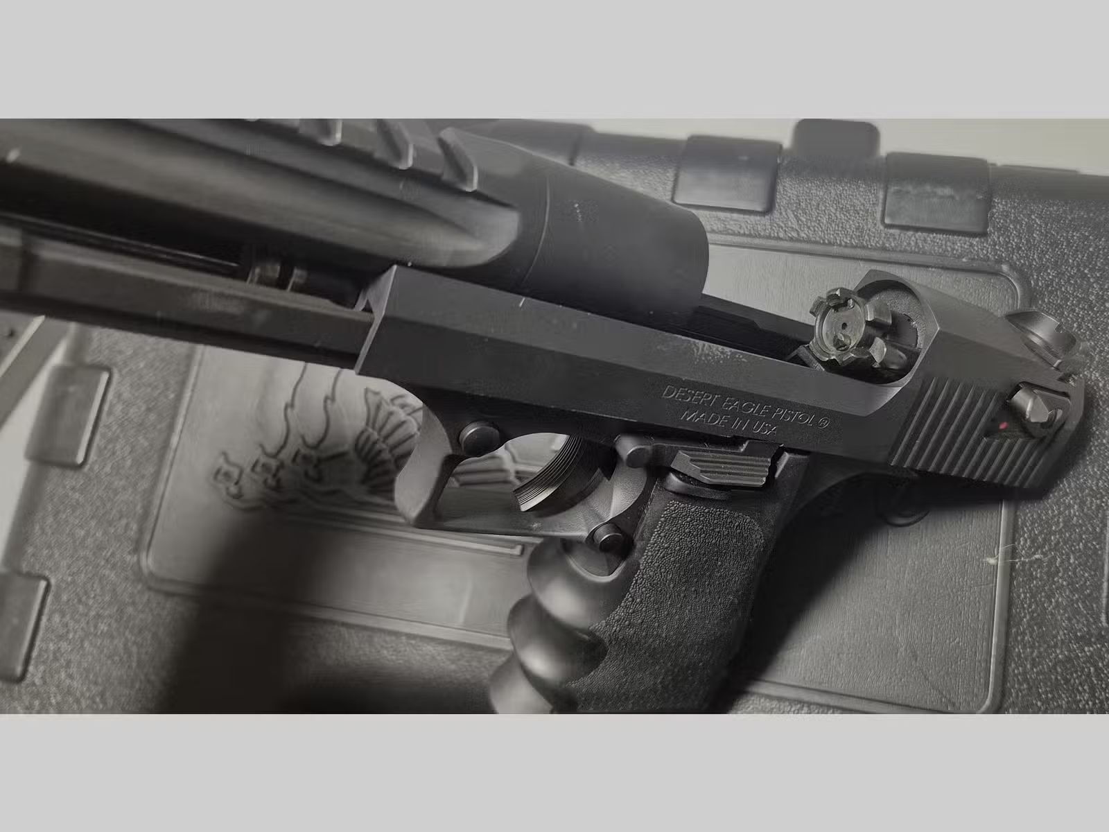 Magnum Research DESERT EAGLE .44 Magnum, 6" brüniert