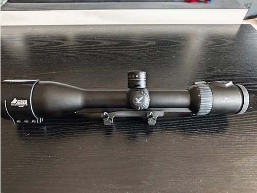 ZF Swarovski Z8i+ 5-40x 56P with ballistic turret