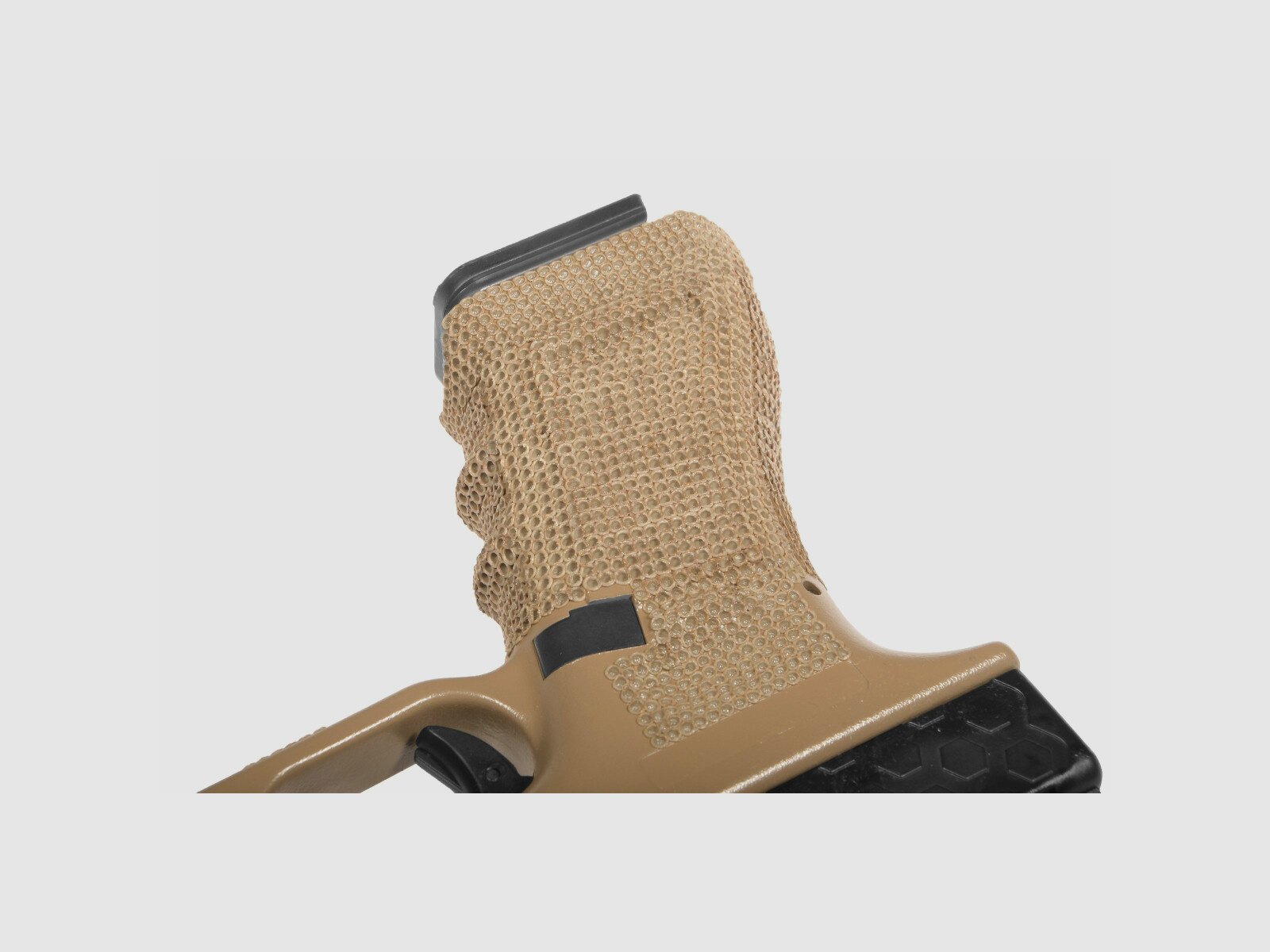 P03 GBB Airsoft Pistole in TAN | Delta Armory