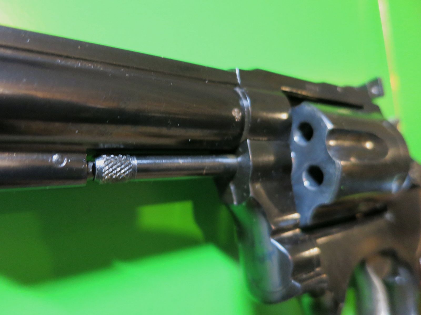 Revolver deportivo TAURUS Mod. 96, cal. .22lr, clon del S&W K-22 #27-