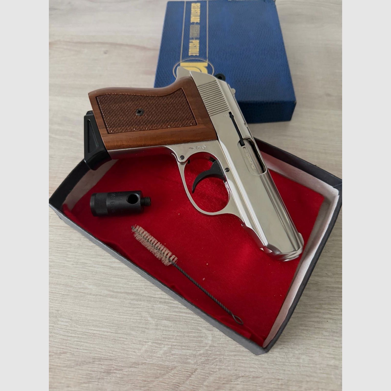 Röhm RG 800 8 mm K. Bang blank firing gas pistol OVP unfired