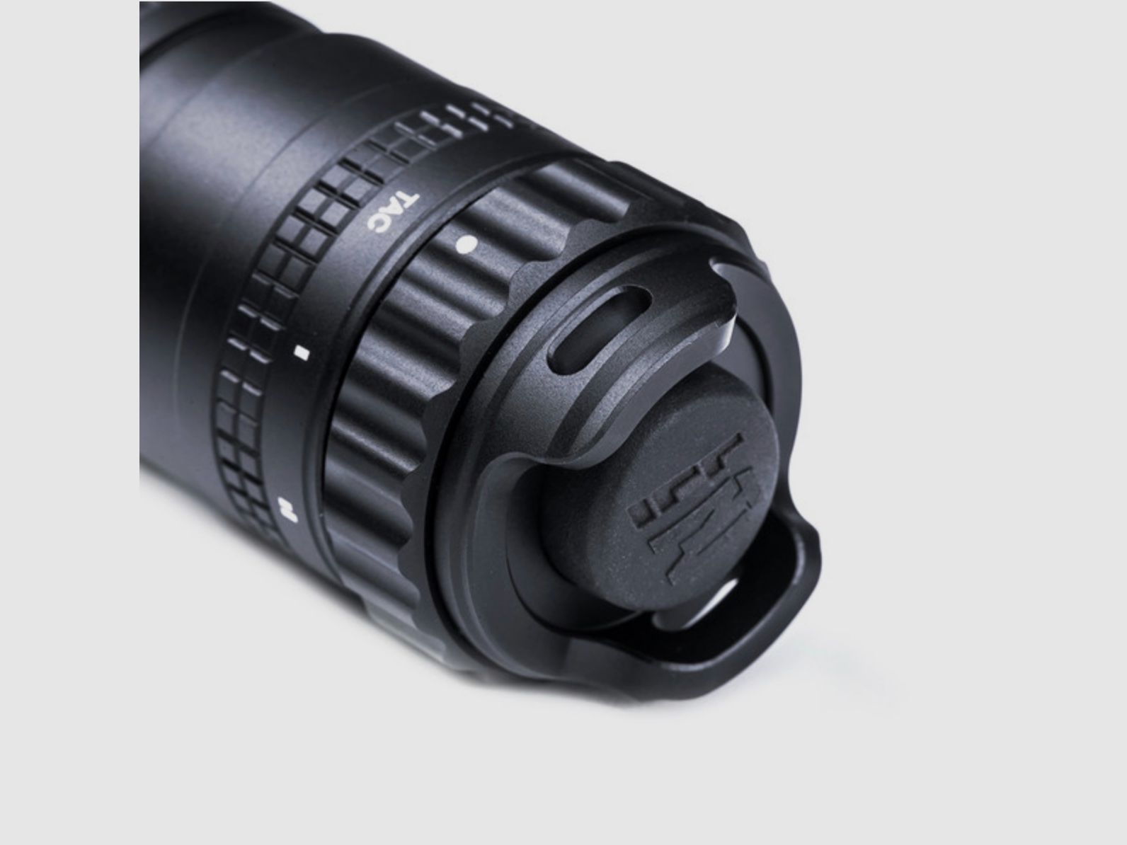 NEXTORCH TA30MAX 2100 Lumen Tactical LED Taschenlampe 250 m Leuchtweite