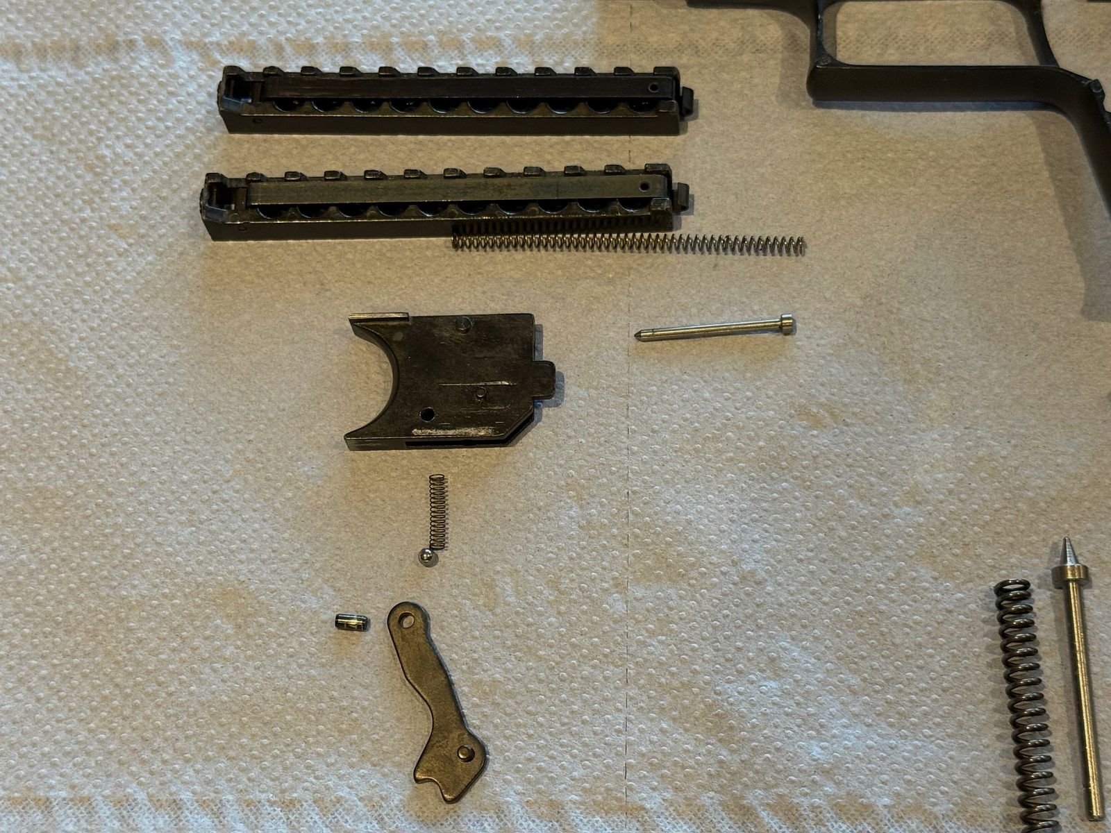Röhm RG300 – Compact blank-firing pistol in caliber 6mm Flobert (PTB 327)