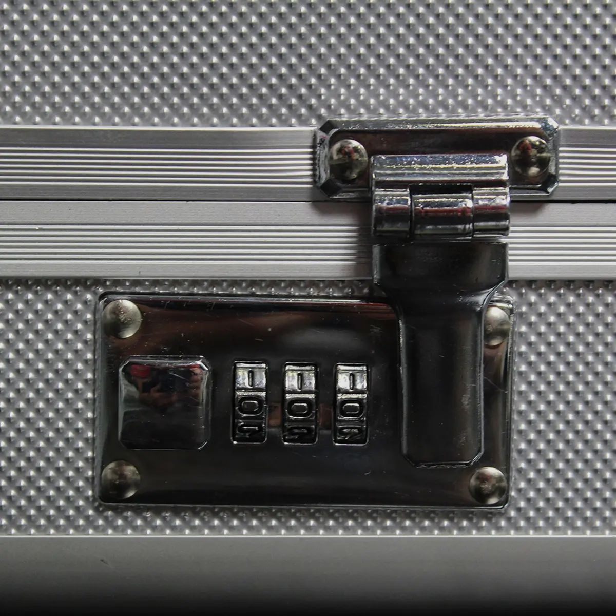 Greenlands Waffenkoffer Aluminium