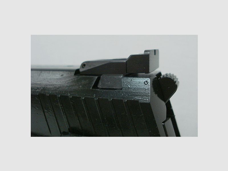 USP Expert Kal.9mmLuger - 18 Schuss Magazin