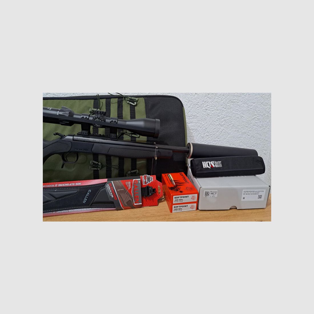 Bergara Bergara TD 13 , Kal. .308 Win., 18 Zoll Lauf , Mündungsgewinde 5/8x24; Meopta Zielfernrohr R5 SFP RD 3-15x50 Abs. 4c Leuchtpunkt; Schalldämpfer HQS Hunter 7,62mm , 5/8"x24 inkl. Neoprenschutz