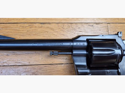 Mythischer Revolver Colt Officer Model Match – Kal. 22LR – Schwerer Lauf – Waffe aus Hartford von 1966 – Ästhetik und Spitzentechnologie – Seltene Stück für das Schießen und Training in sehr hoher Qualität – Ausgezeichneter Zustand, fast wie neu – TBE +++