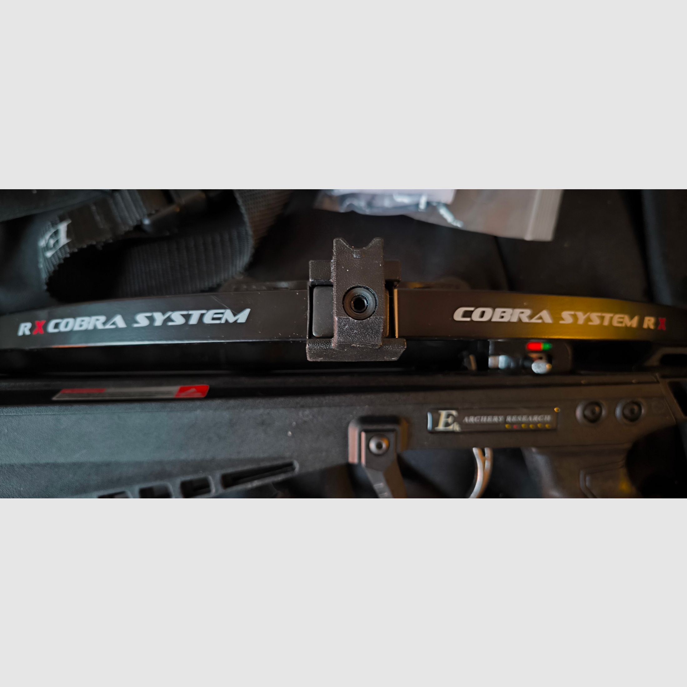 EK Archery Adder w stanie jak nowy i akcesoria