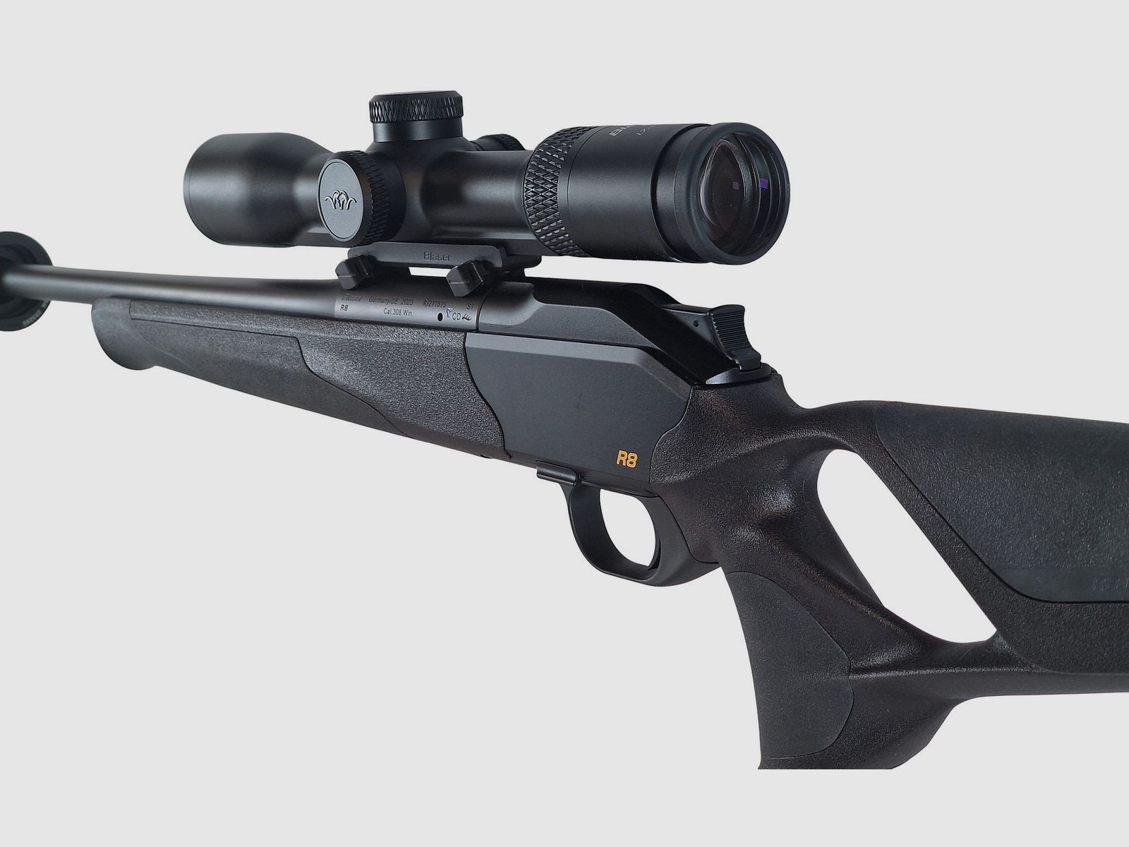 Drückjagd Blaser R8 Ultimate Kal. 30-06 mit Schalldämpfer und Blaser B2 1,7-10X42 LP sofort verfügbar