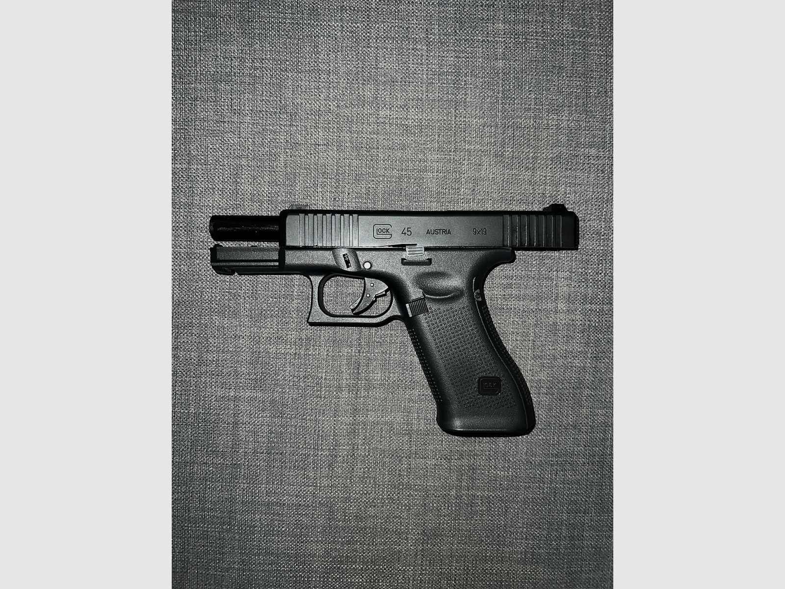 Glock 45 Airsoft mit Metallschlitten GBB 6mm BB schwarz