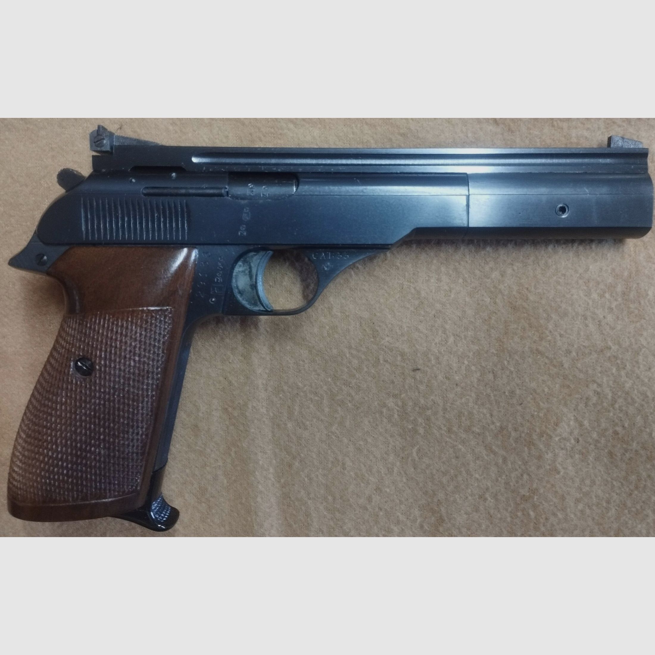Bernardelli Pistole Semiauto mod. 69 cal.22 L.R. + ORIGINALKOFFERT, Bild 5 von 8