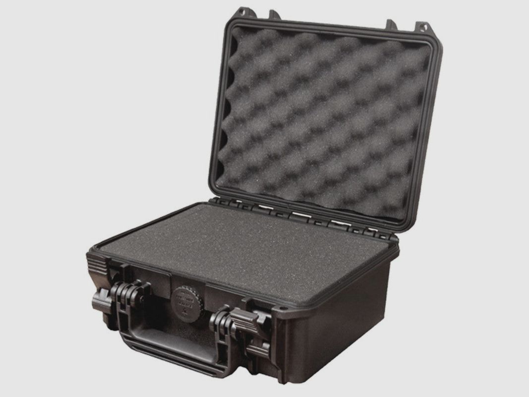 MAX® Hard Case Model 505S (31 Liters) with Foam Insert, image 1 of 2