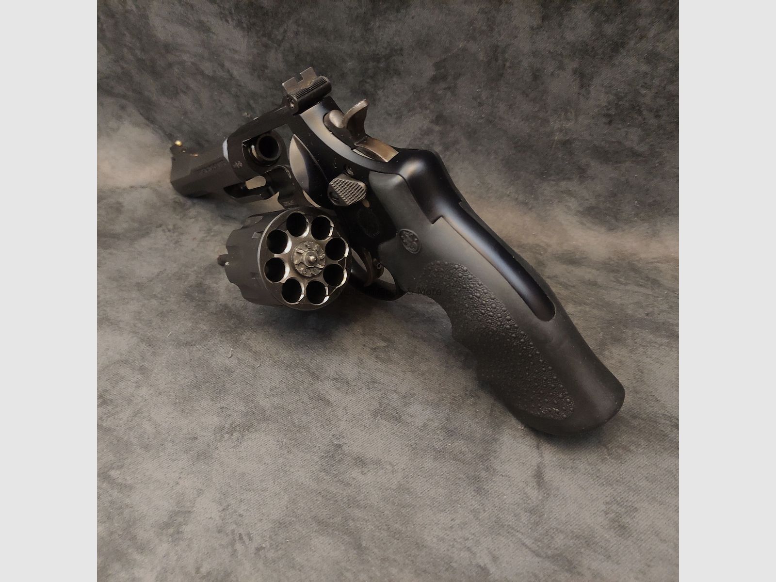 Smith & Wesson Mod.327 TRR8 8-Schüssig Performance Center