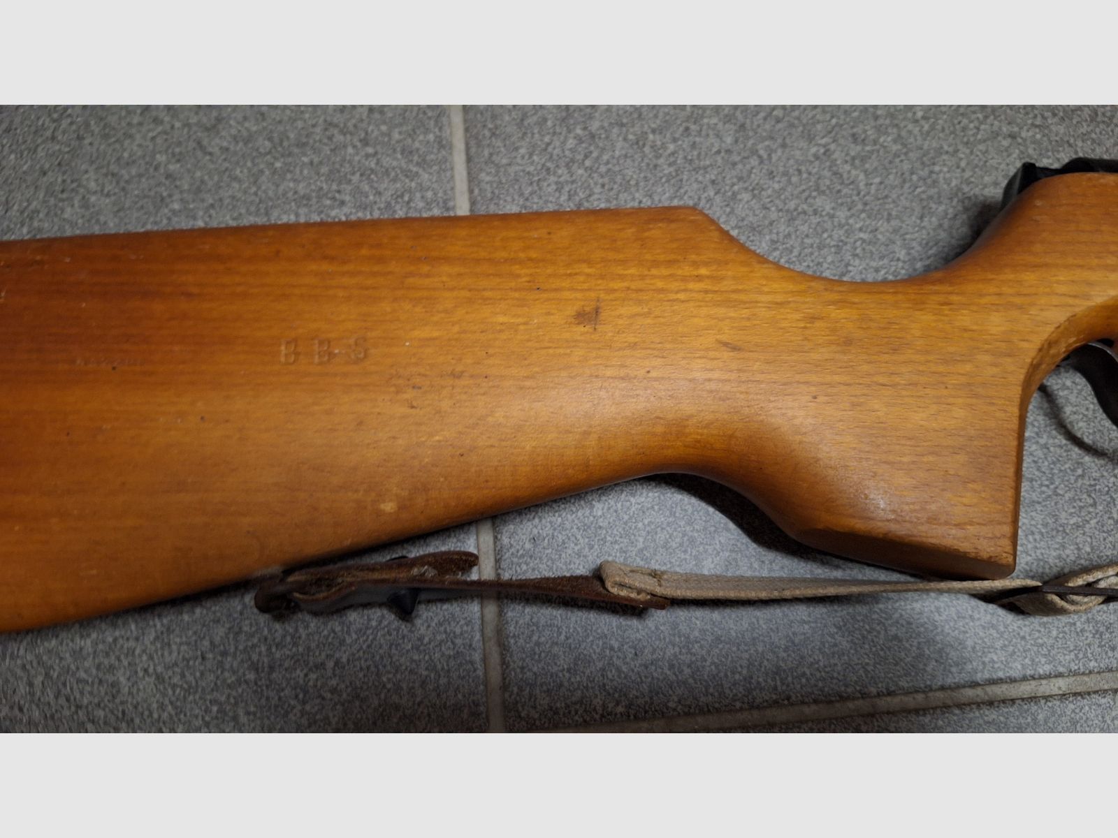 Haenel Suhl 310 DDR-Luftgewehr mit Sportschaft+8er Magazin!