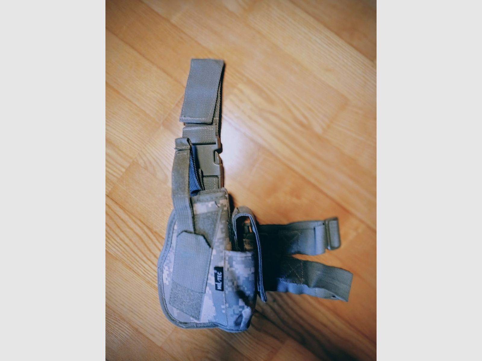 Tactical Combat Vest (SWAT Vest)