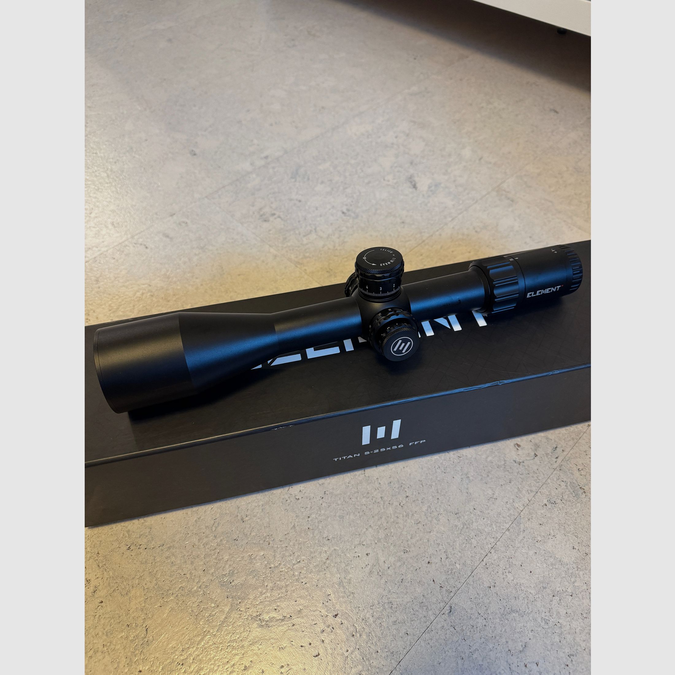 ELEMENT OPTICS Titan 5-25x56 APR-2D MRAD FFP