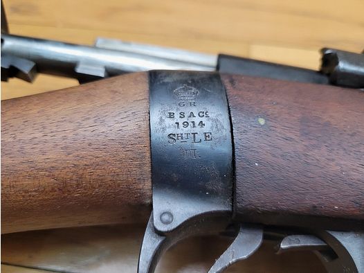 Rare Fusil anglais Lee Enfield MKIII (ET PAS MKIII(*) !) – Cut-off ET Volley sight – TRES rare fabrication B.S.A 1914 ! calibre d&rsquo;origine 303 Brit. – intégralement mono matricule – disque d’unité – ÉTAT MUSÉAL !