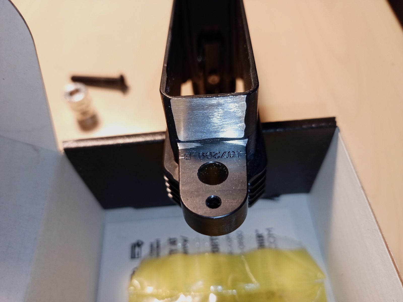 Trigger guard MDT "Precision Bottom Metal" for AICS magazines Short Action