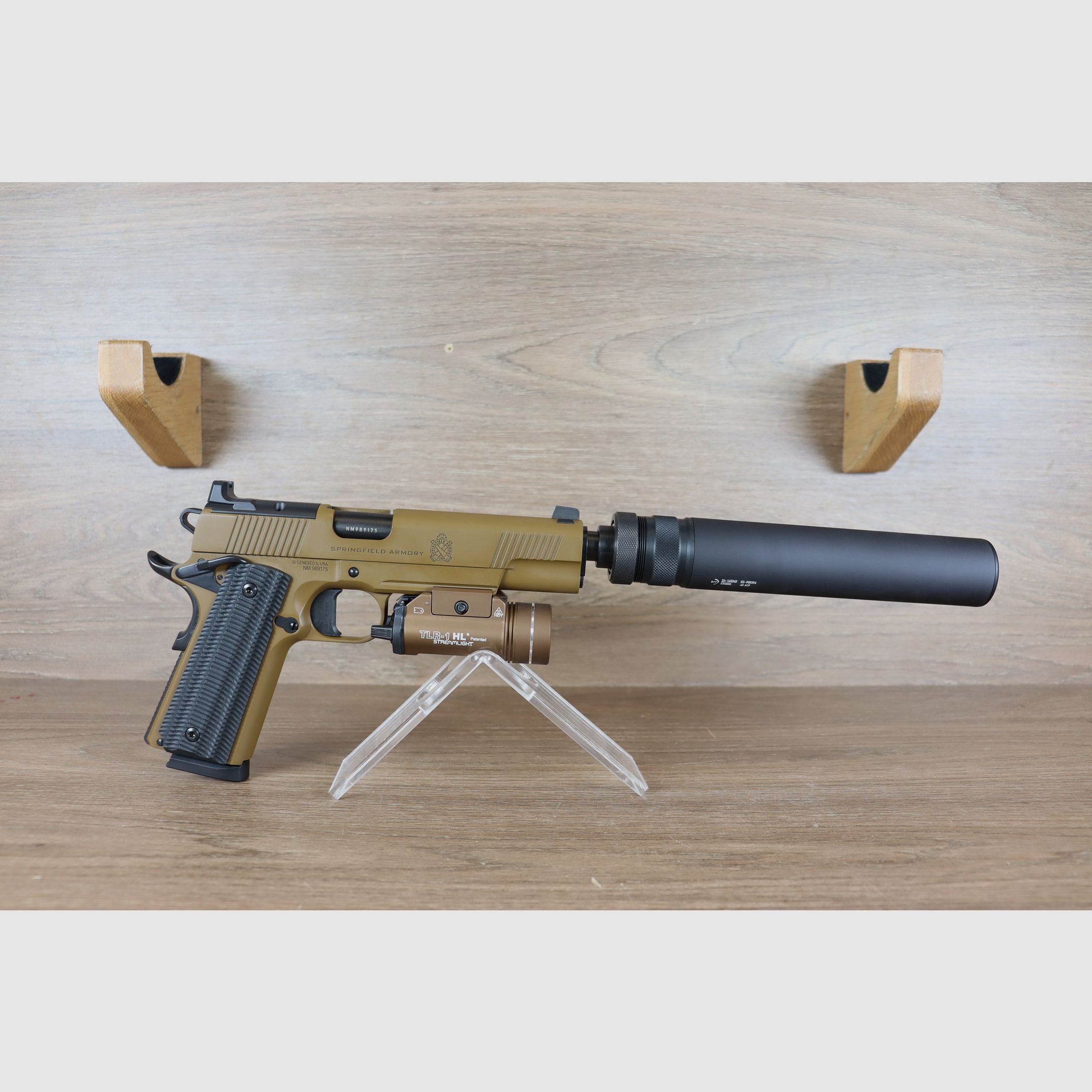 1911 Operator AOS TB Coyote + silenziatore + torcia, immagine 1 di 2
