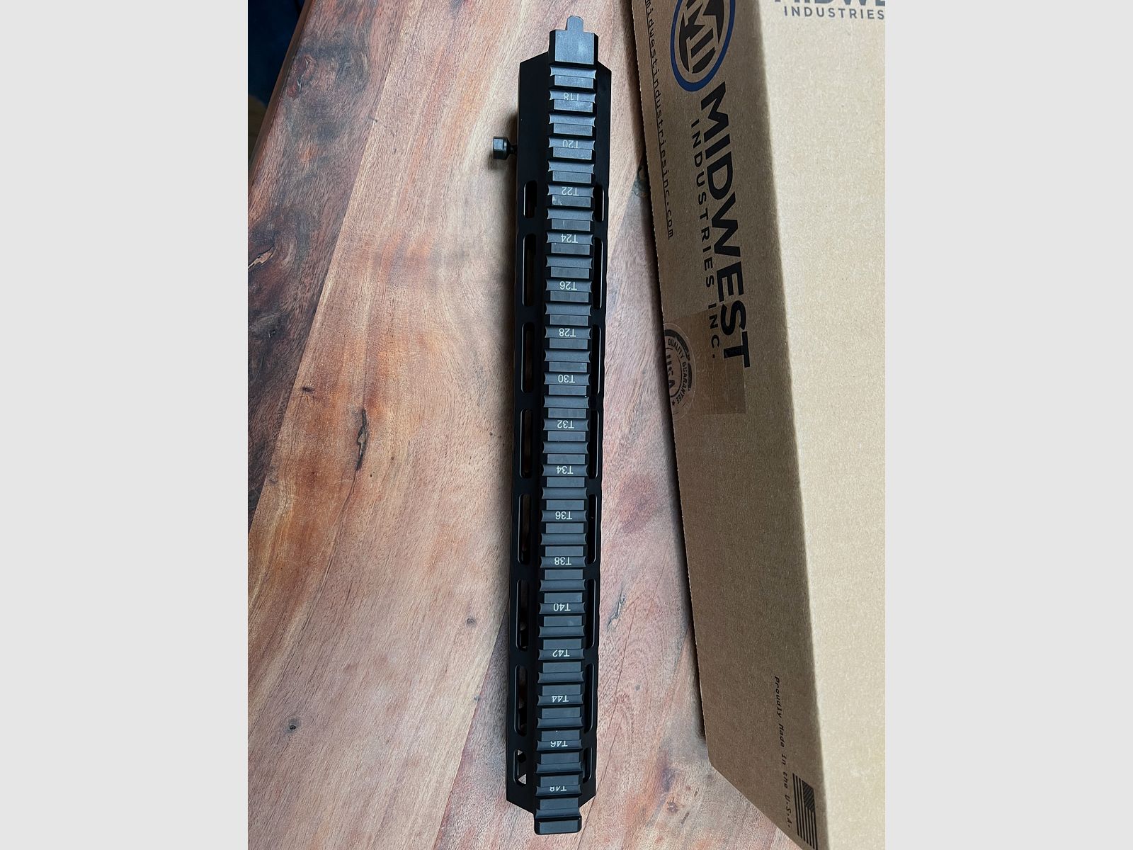 Midwest Industries HK416/MR223 13,5” impugnatura M-LOK
