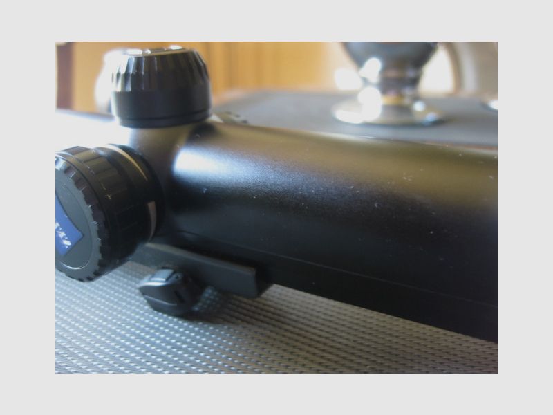 TOP ZEISS VICTORY Gen.II in der Ausführung Diavari als 3-12x56 M , also Innenschiene , mit LP-Absehen 40  und Original Blaser-Sattelmontage ! 