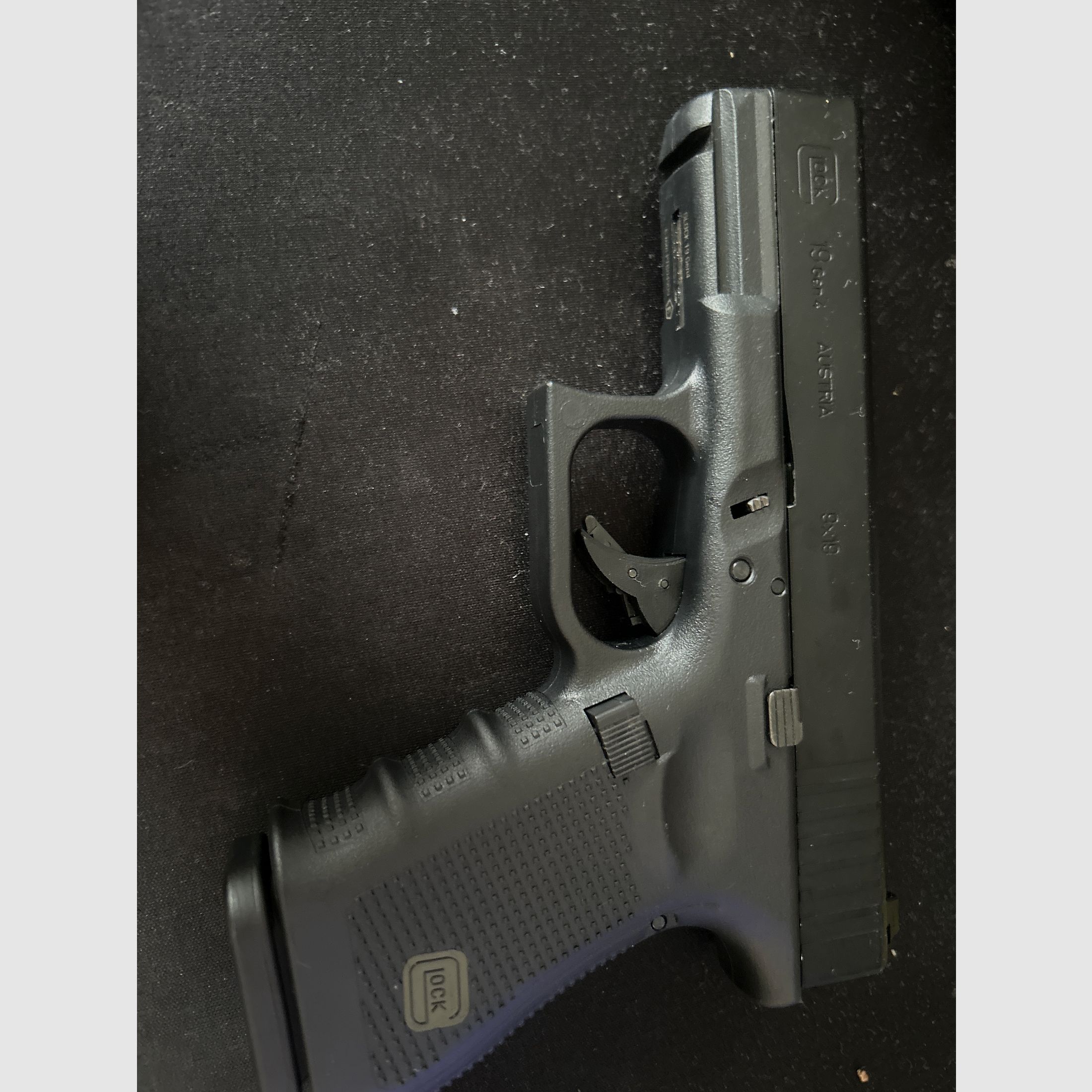 VFC Glock 19 Gen. 4 GBB mit Zubehör