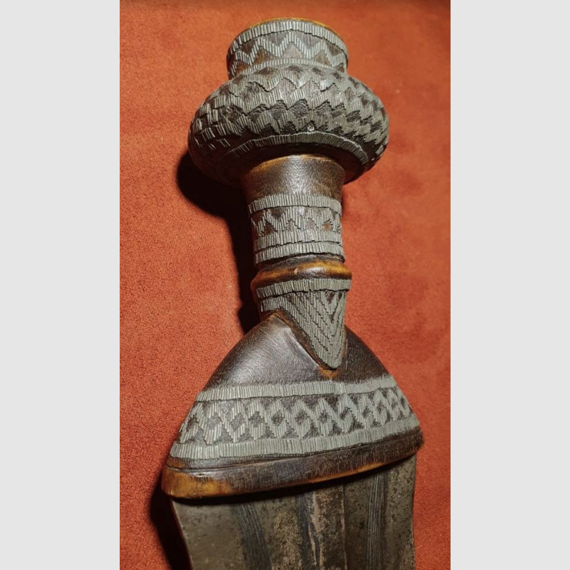 Bushono Ikula, épée de cérémonie Kurz/Zeremonienschwert Congo belge