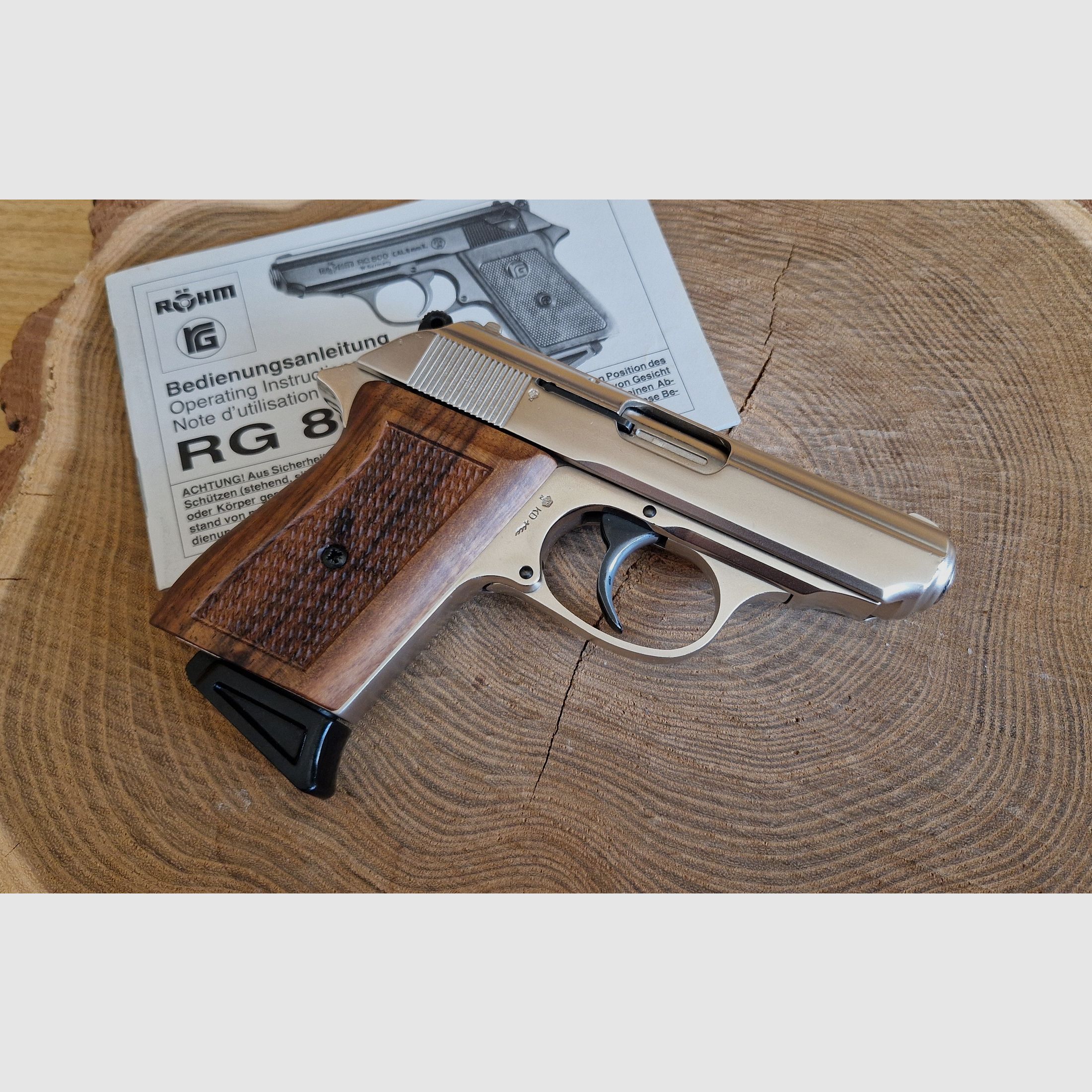 RÖHM RG 800 Pistole 8mm vernickelt mit Holzgriffschalen, gebraucht, OVP + Zubehör Schreckschuss