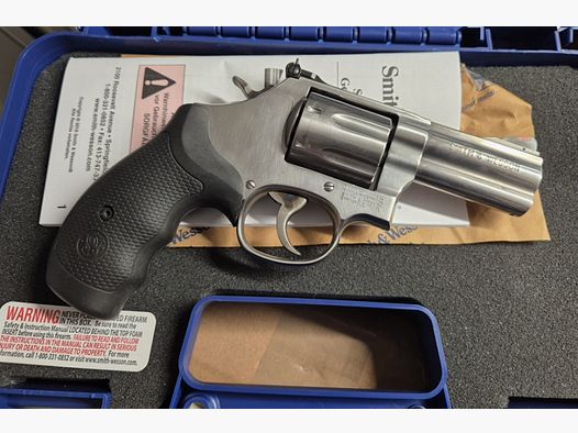 S&W Revolver Mod. 686 Plus, 3" Full Lug .357 Mag. 7 Rd