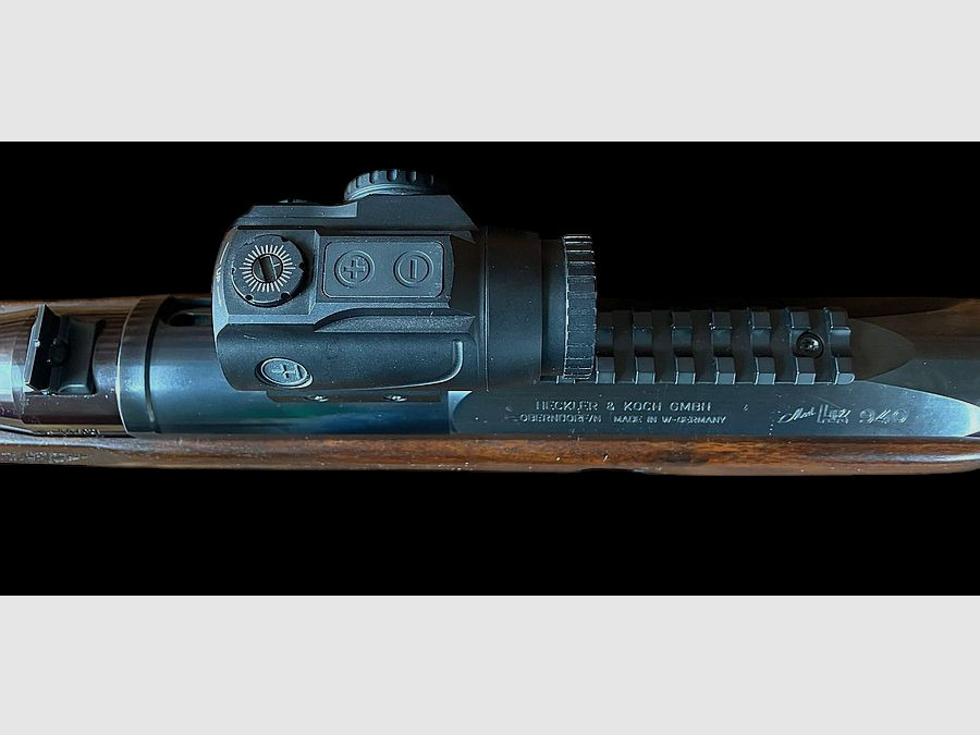 Selbstladebüchse Heckler&Koch HK940 im Kaliber .30-06Spr. mit Hawke Pirsm Sight auf Picatinny Rail