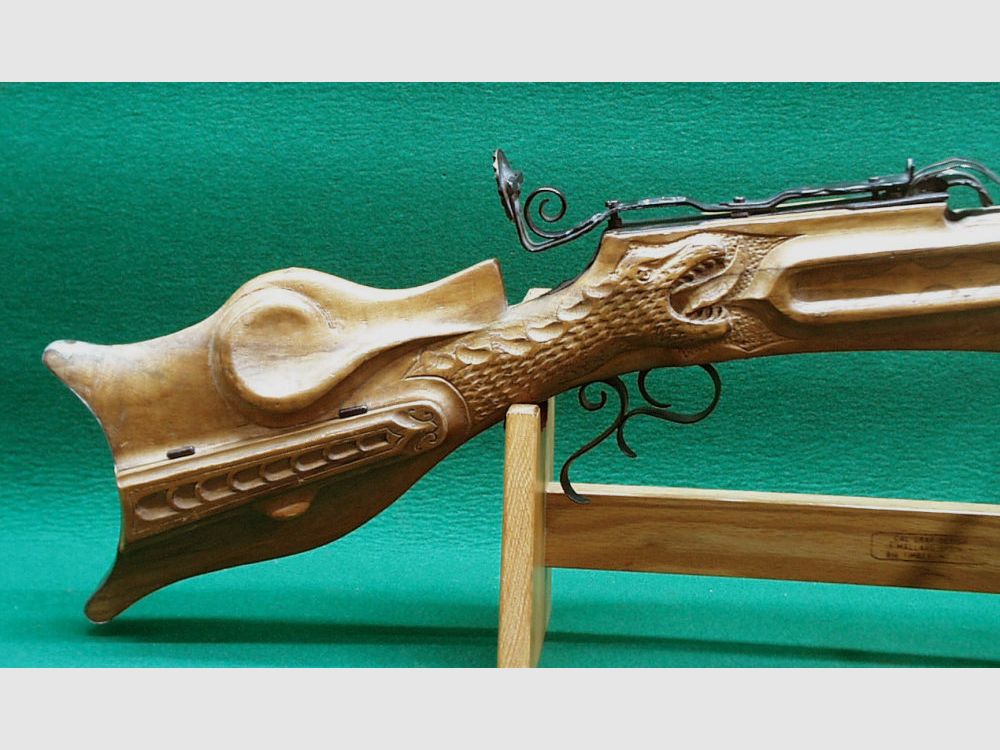 Custom Made	 Jagdarmbrust