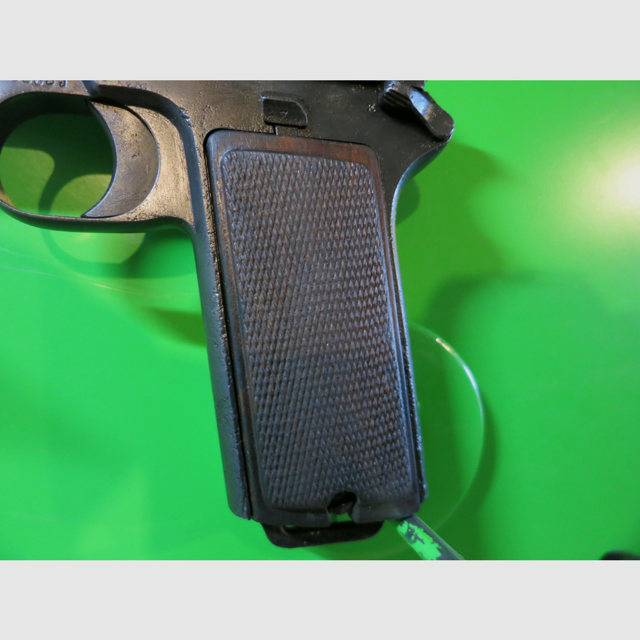 Steyr Hahn M1912 – Halbautomatische Pistole  Modell STEYR 1915; 9 mm Steyr   #85