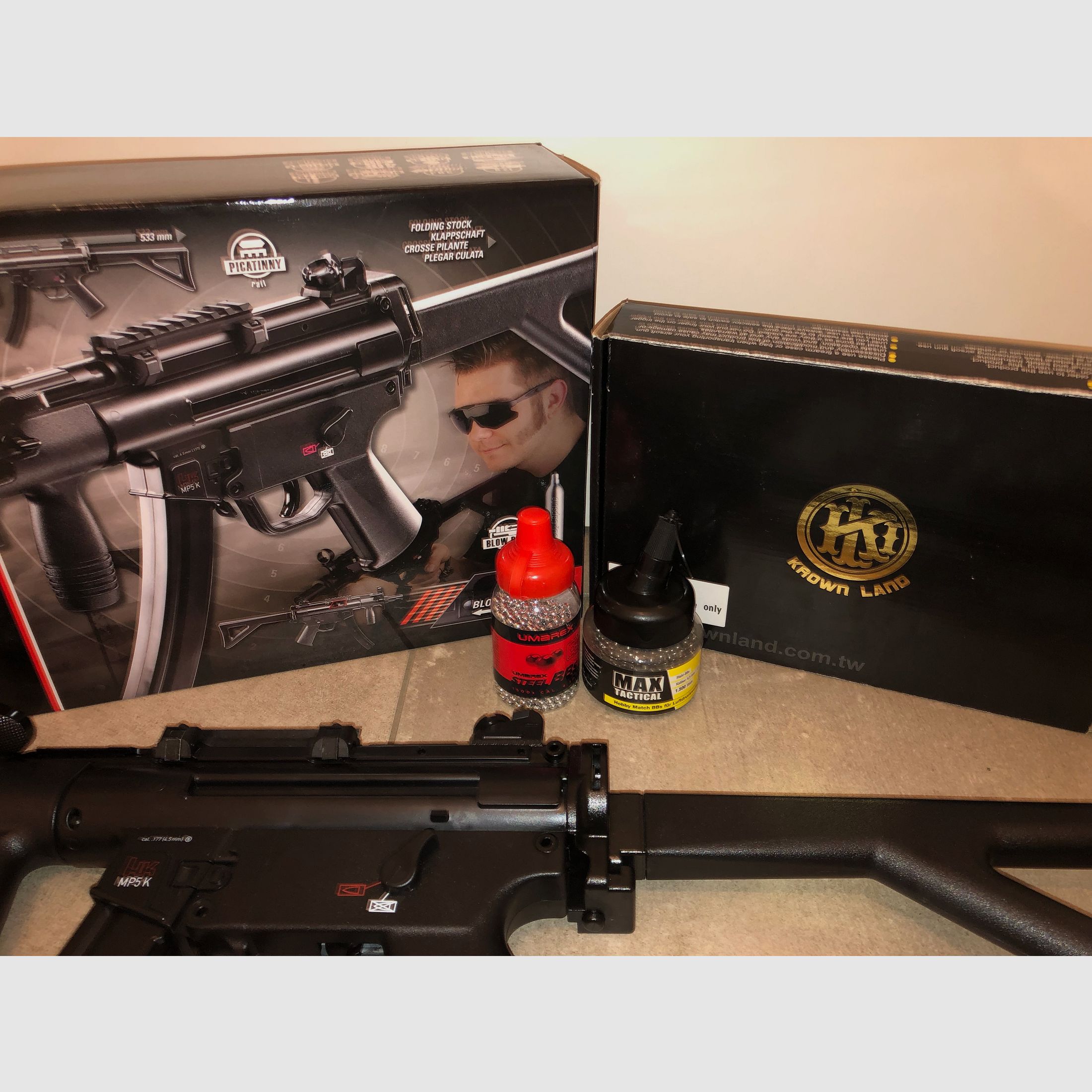 Umarex MP5 4,5mm CO2 + KLI M1911 4,5mm CO2 inklusive 30x CO2 Kapseln & 2.500 4,5mm Stahl BBs