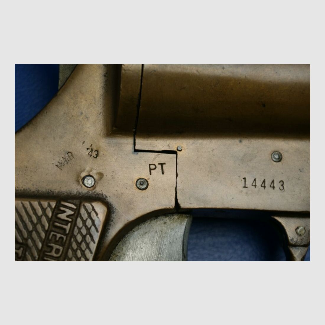 International Flare - Signal Co. without 4 (Signal)