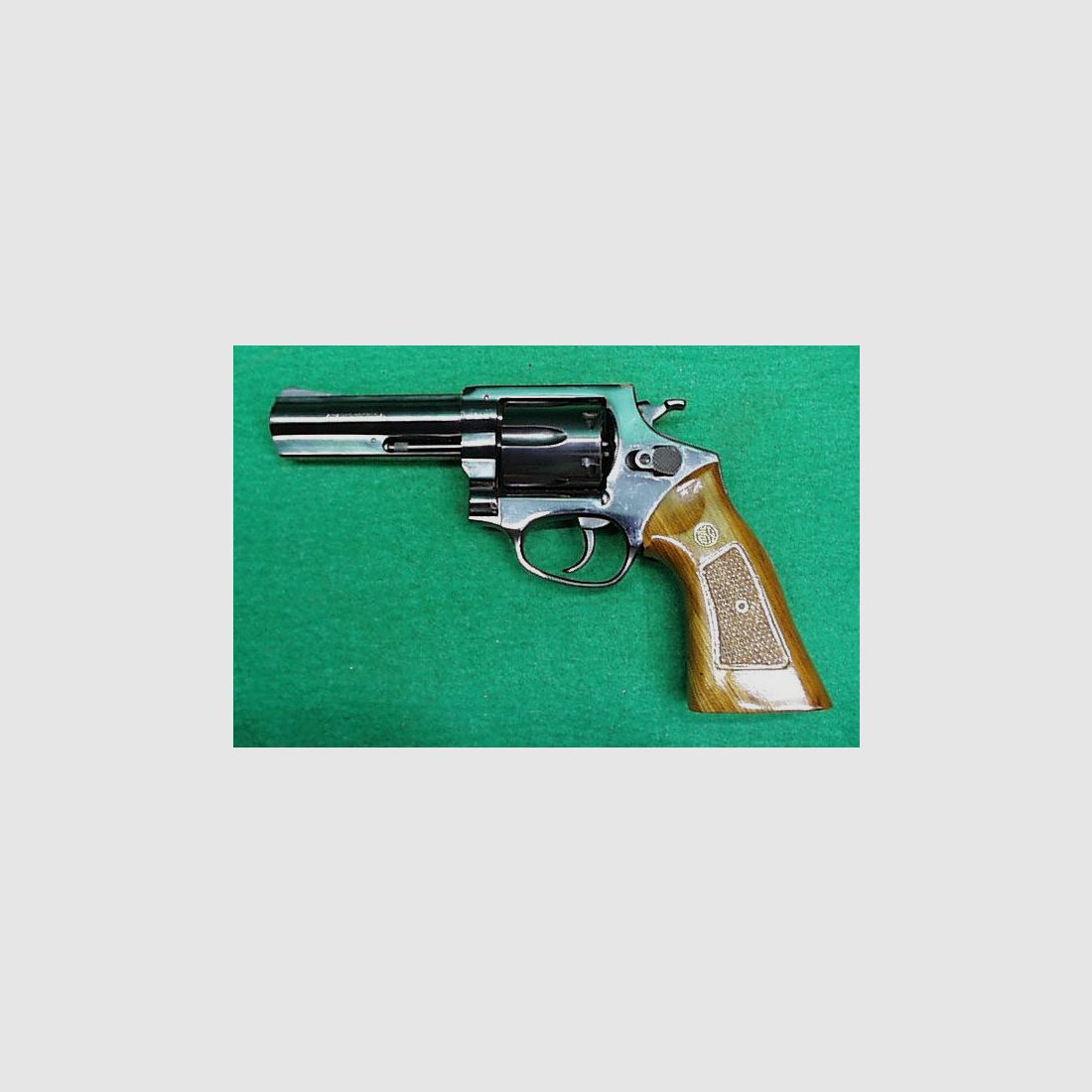Amadeo Rossi S.A. Revolver Mod. 4"
