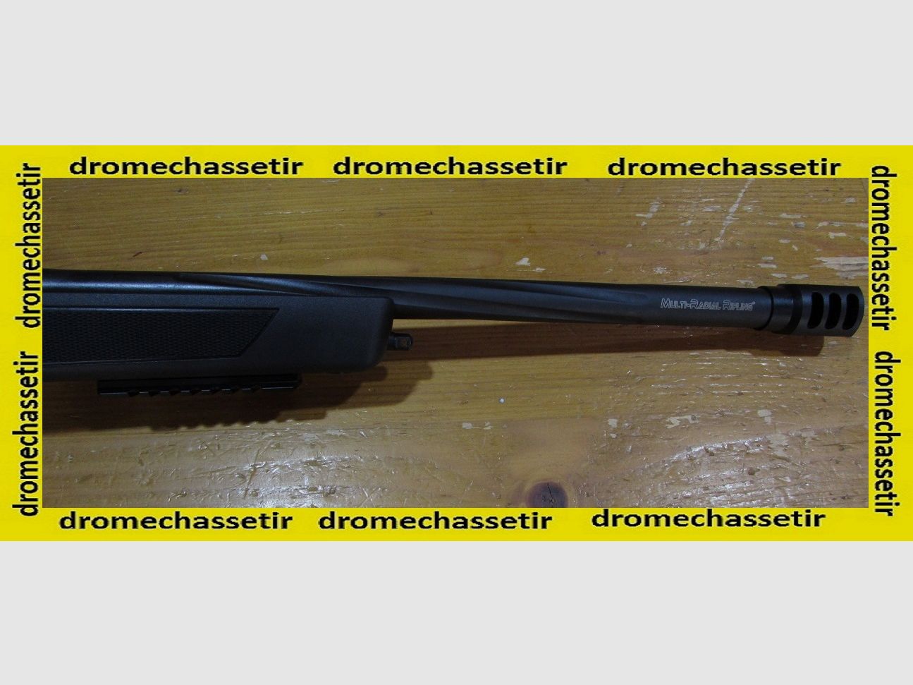 Rifle de cerrojo Sabatti Urban Sniper con cañón pesado de 61cm cal. .308 Winchester freno de boca, imagen 4 de 7